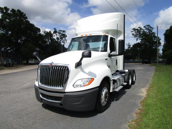 2020 International LT625-1