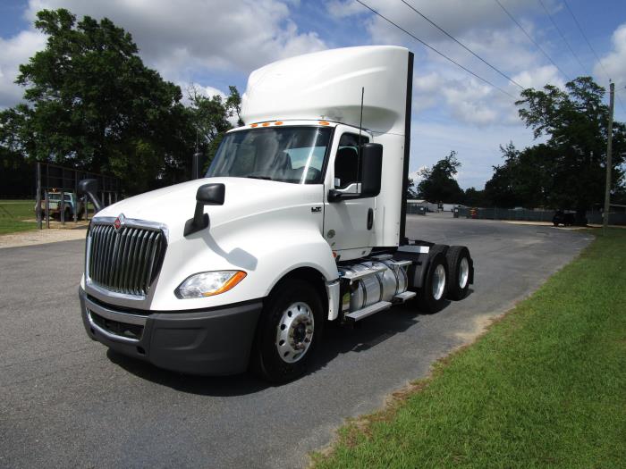 2020 International LT625-4
