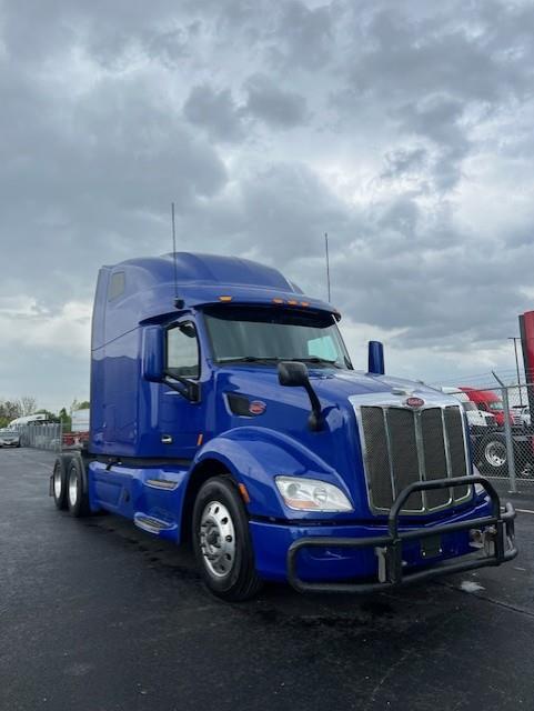 2022 Peterbilt 579-3