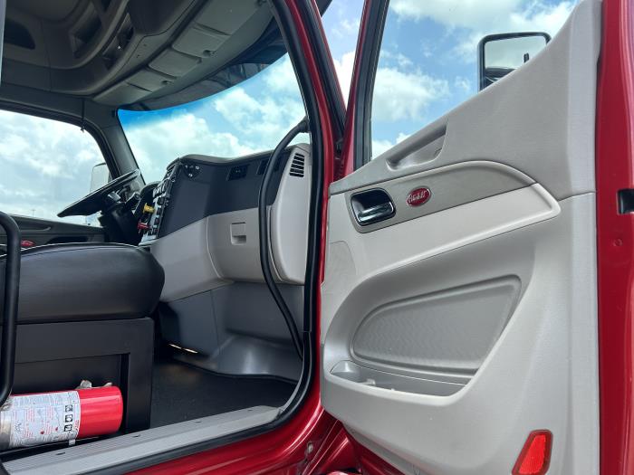 2019 Peterbilt 579-22
