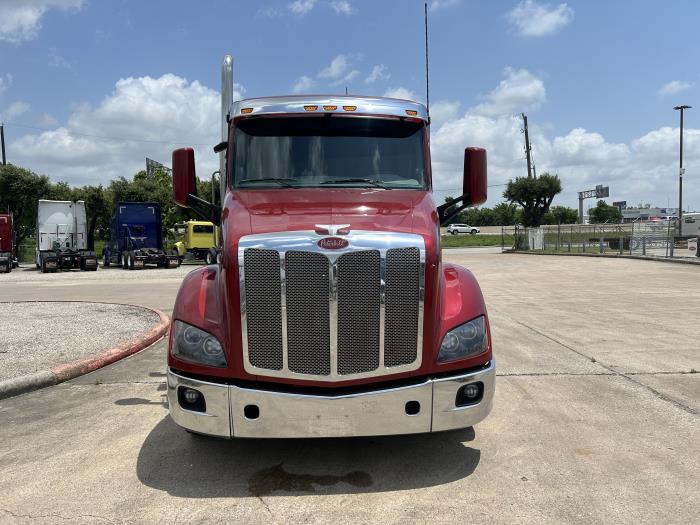 2020 Peterbilt 579-8
