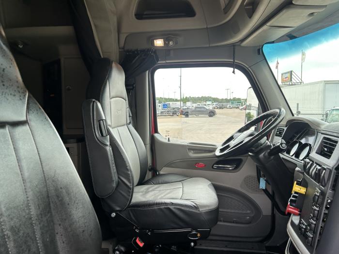 2019 Peterbilt 579-23