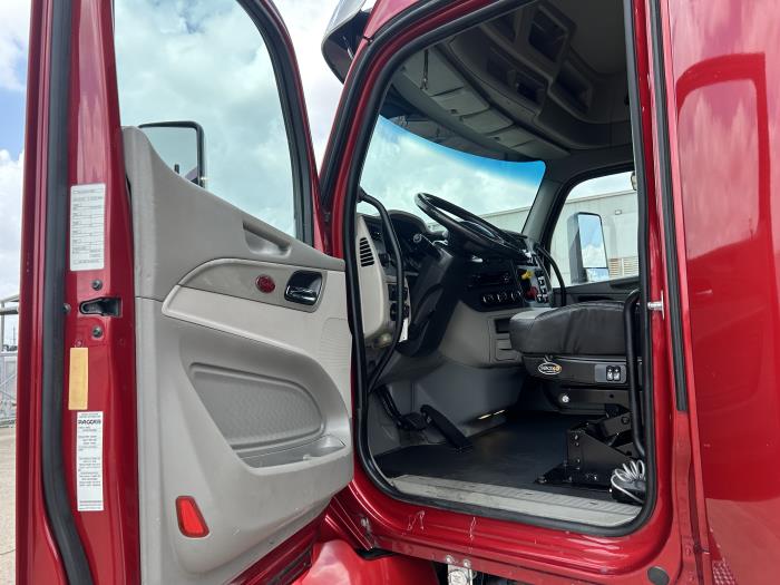 2019 Peterbilt 579-24