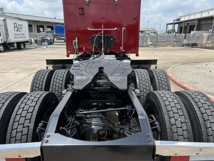 2020 Peterbilt 579-14