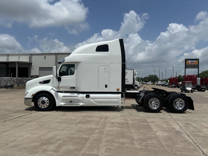 2020 Peterbilt 579-2