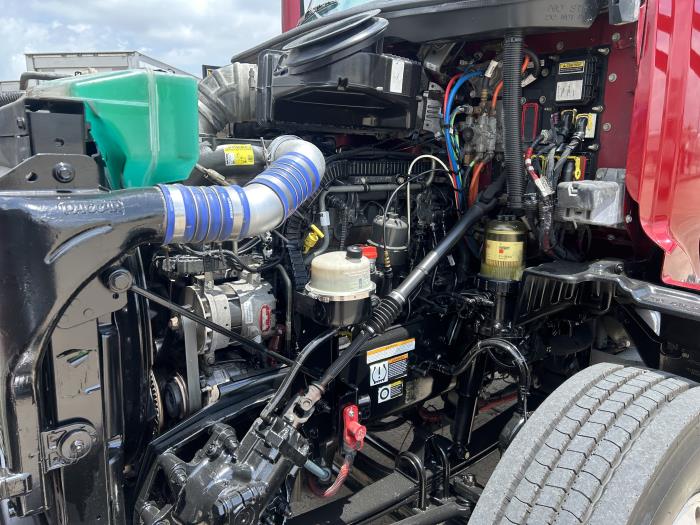 2020 Peterbilt 579-17