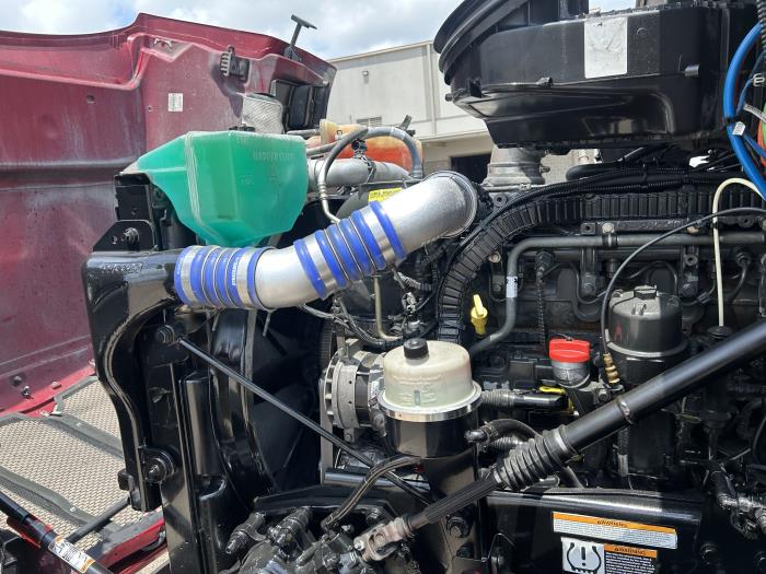 2020 Peterbilt 579-18