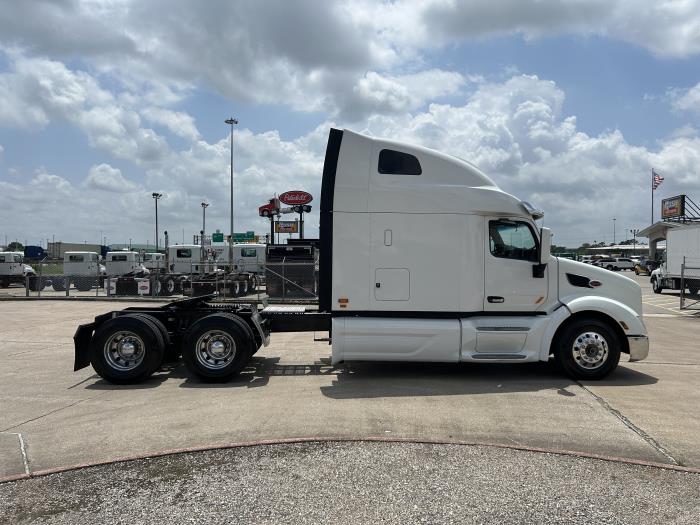 2020 Peterbilt 579-6