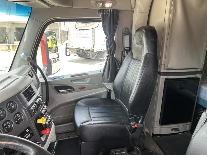 2020 Peterbilt 579-26