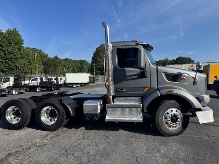 2020 Peterbilt 567-5