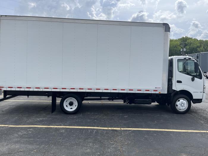 2020 Hino 195-4