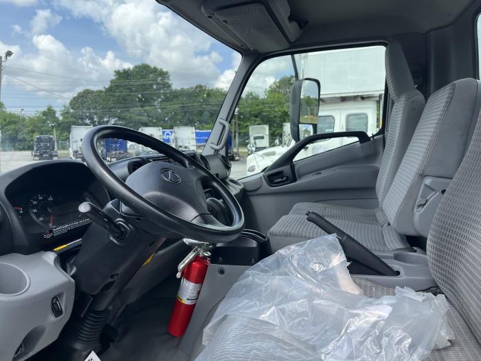 2020 Hino 195-10