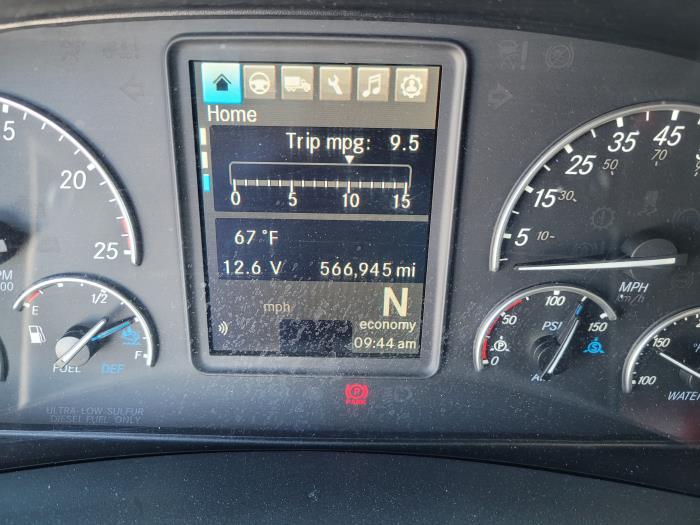 2021 Freightliner Cascadia-10