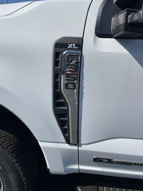 2024 Ford F-350-6