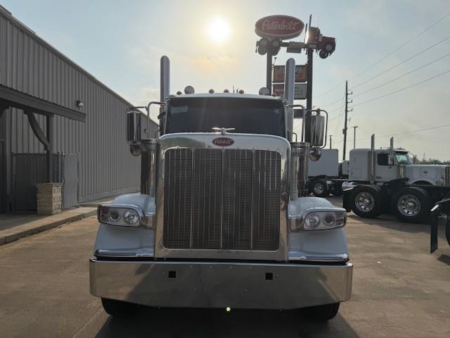2026 Peterbilt 589-3