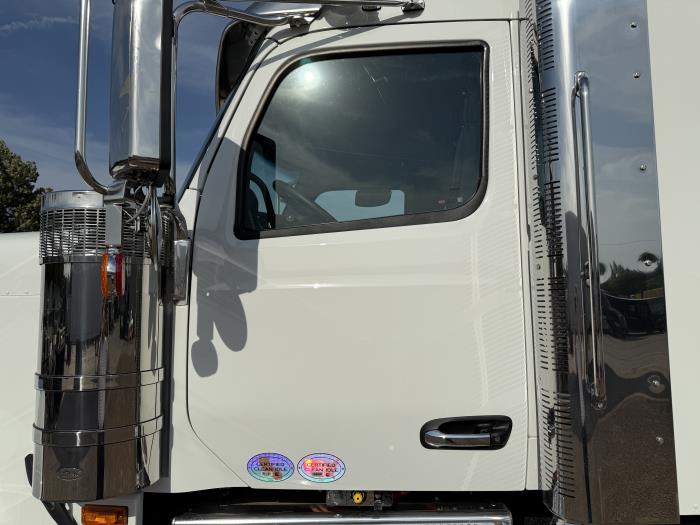 2026 Peterbilt 589-26