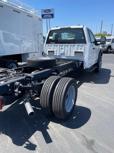 2025 Ford F-550-8