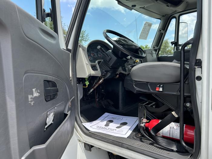 2018 International 4300-18
