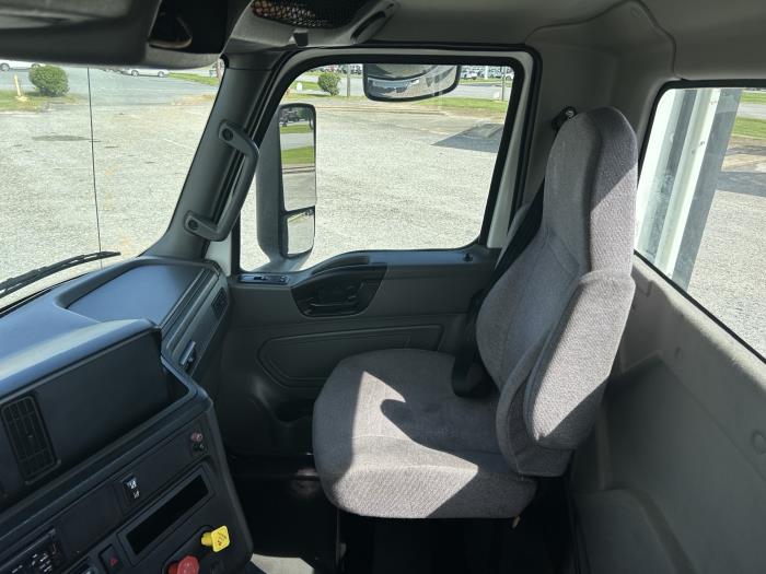 2020 International LT625-12