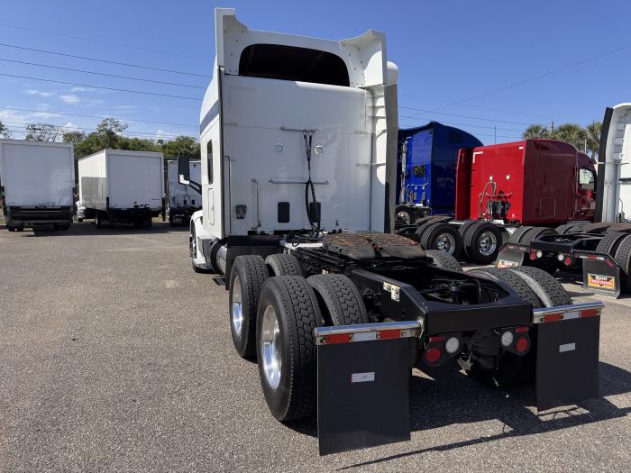 2022 Peterbilt 567-3
