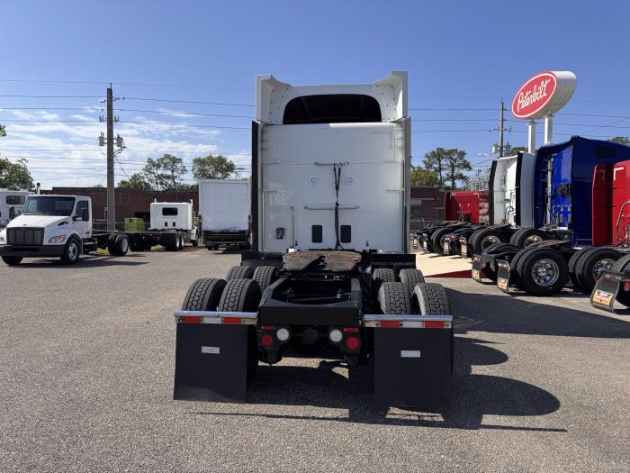 2022 Peterbilt 567-4