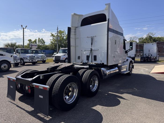 2022 Peterbilt 567-5