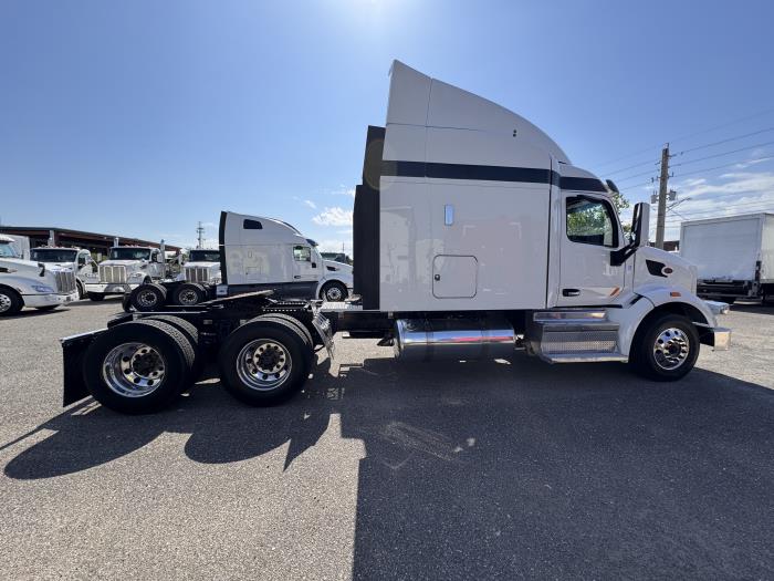 2022 Peterbilt 567-6