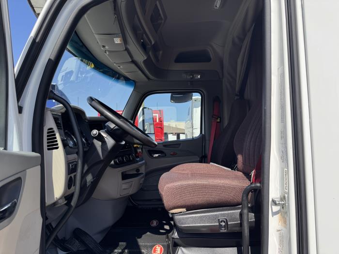 2022 Peterbilt 567-10