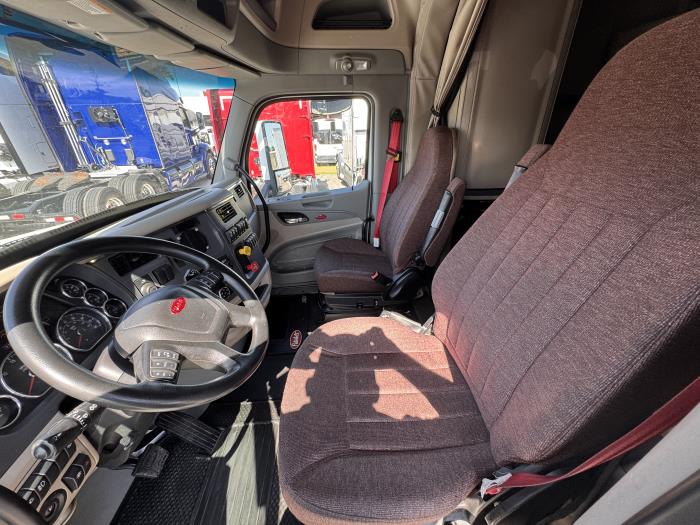 2022 Peterbilt 567-11