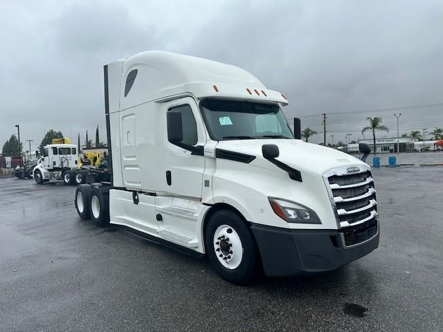 2019 Freightliner Cascadia-9