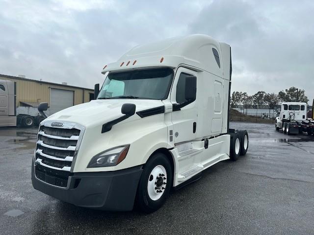 2019 Freightliner Cascadia-10