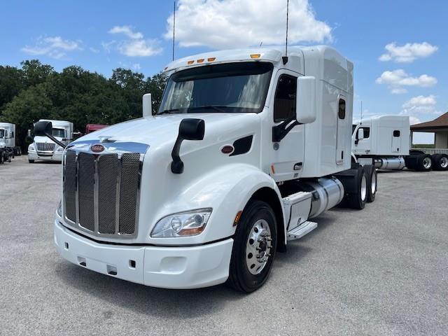2021 Peterbilt 579-1