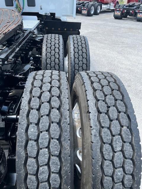 2021 Peterbilt 579-5