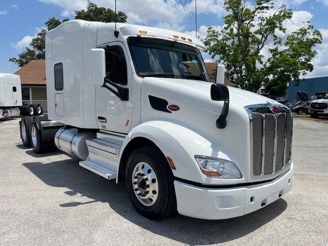 2021 Peterbilt 579-10