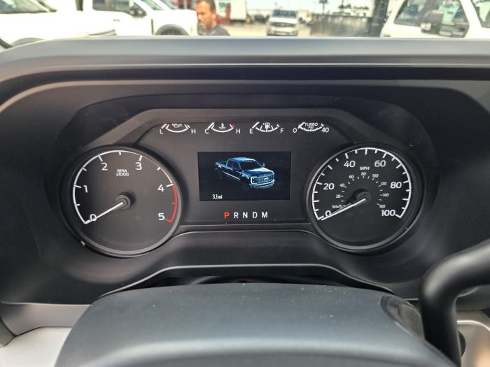 2025 Ford F-600-14