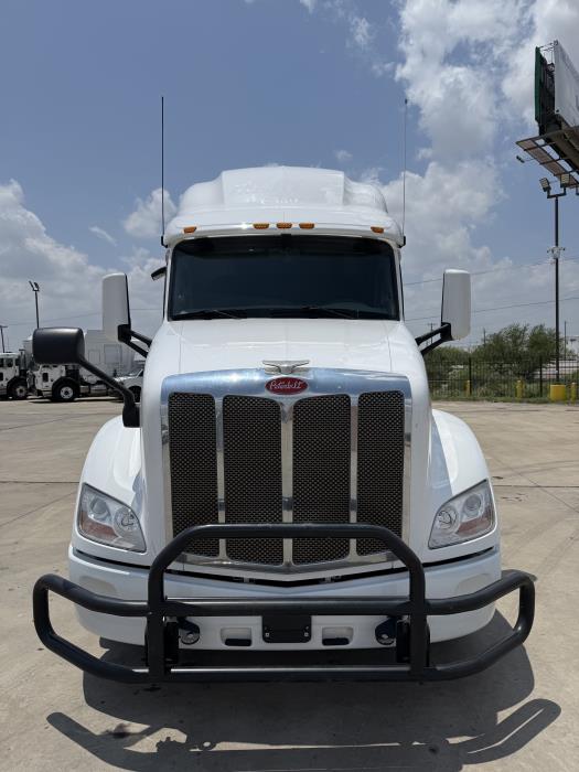 2022 Peterbilt 579-2