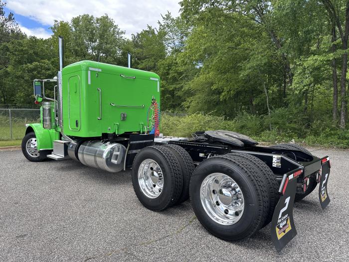 2021 Peterbilt 389-5