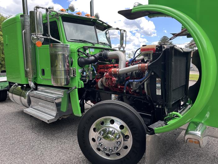 2021 Peterbilt 389-7