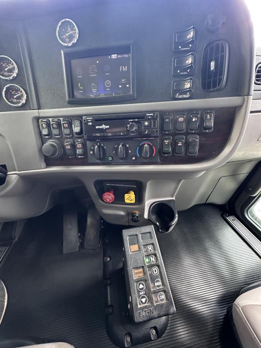 2021 Peterbilt 389-20