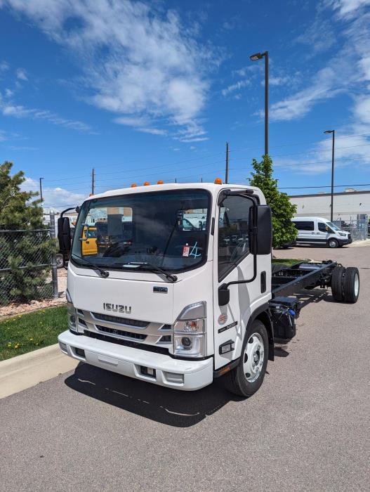 2024 Isuzu NRR-1