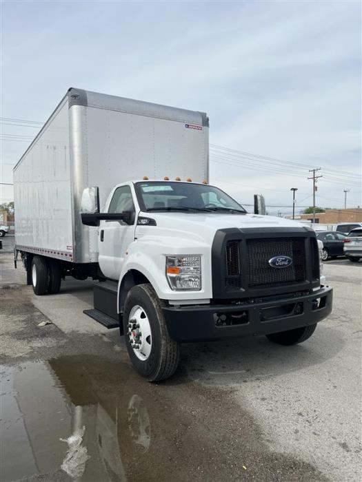 2026 Ford F-650-8