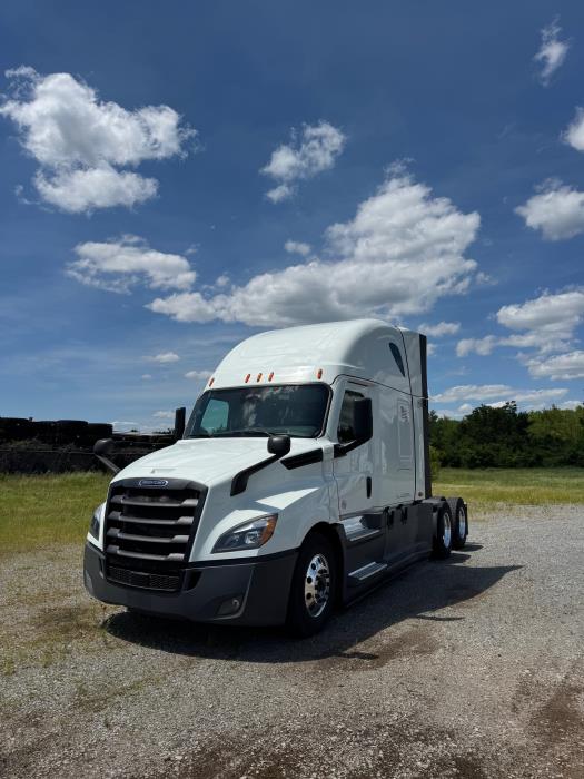 2021 Freightliner Cascadia-1