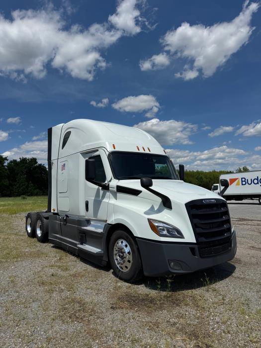 2021 Freightliner Cascadia-3