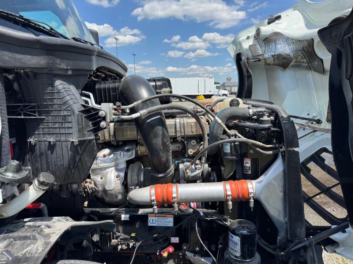 2021 Freightliner Cascadia-11