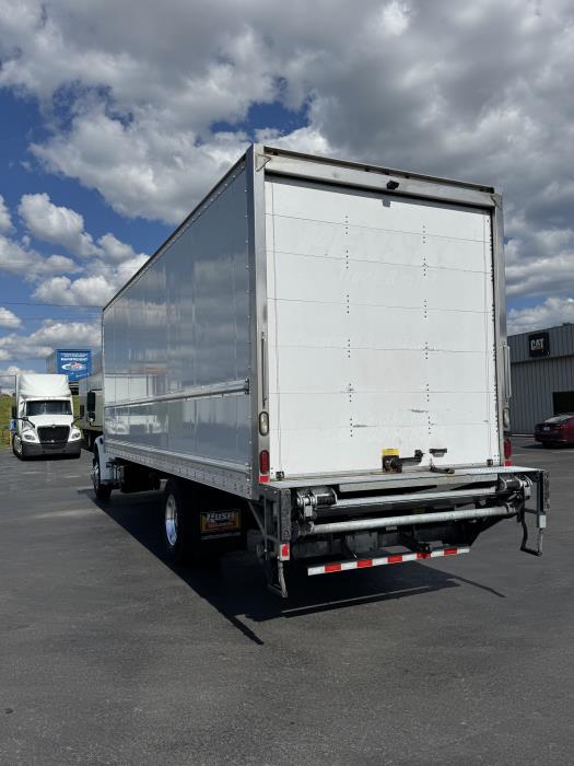 2018 Freightliner Business Class M2 106-3