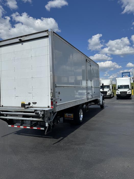 2018 Freightliner Business Class M2 106-5