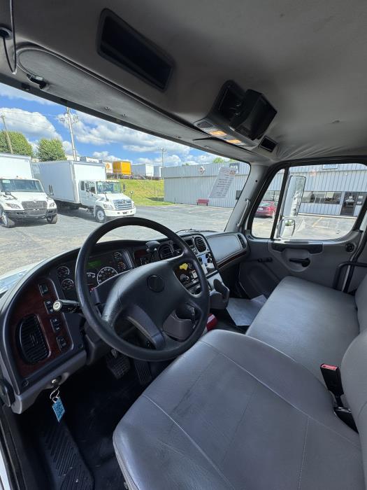 2018 Freightliner Business Class M2 106-14