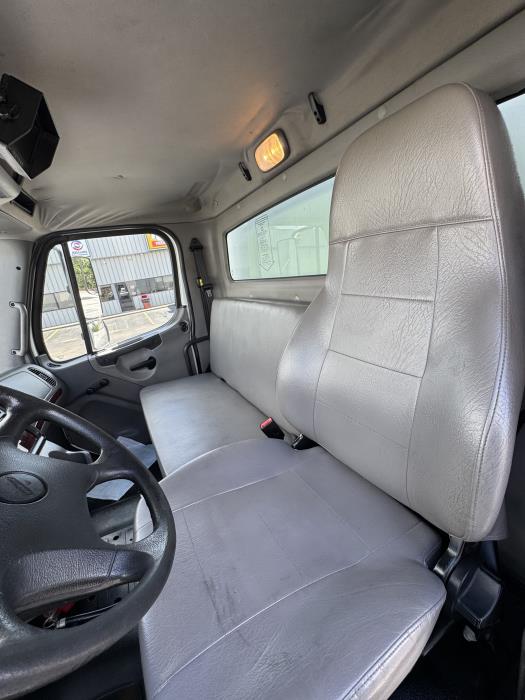 2018 Freightliner Business Class M2 106-15