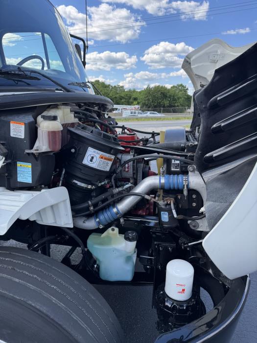 2018 Freightliner Business Class M2 106-10