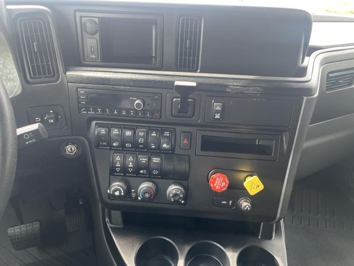 2023 International LT625-9